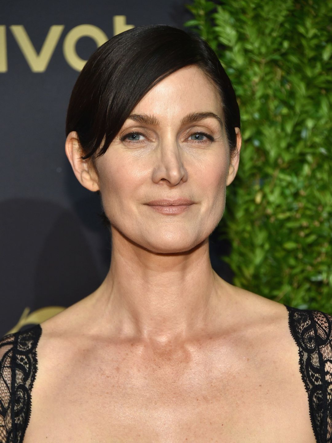 Carrie-Anne Moss