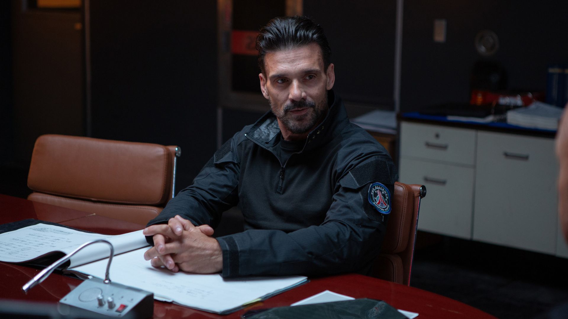 Frank Grillo în filmul „Cosmic Sin”