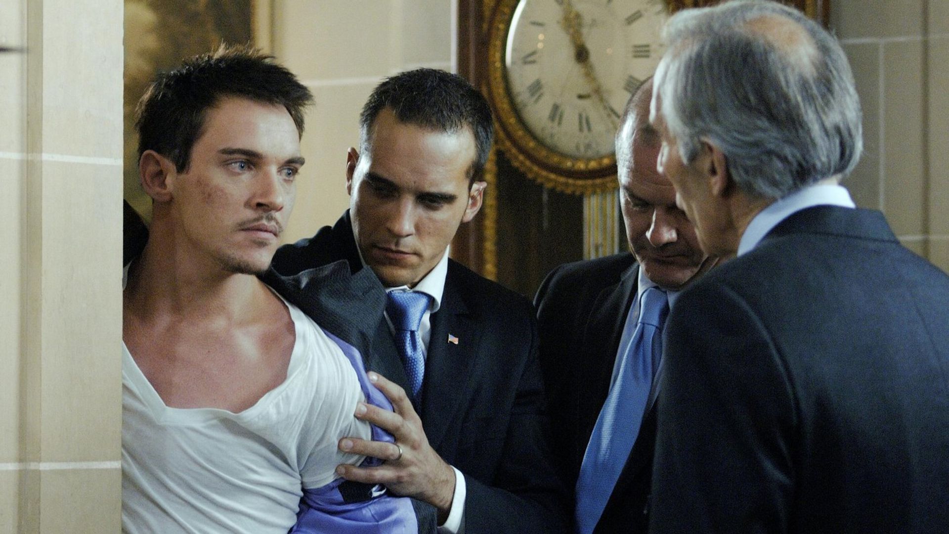 Jonathan Rhys Meyers în filmul From Paris with Love