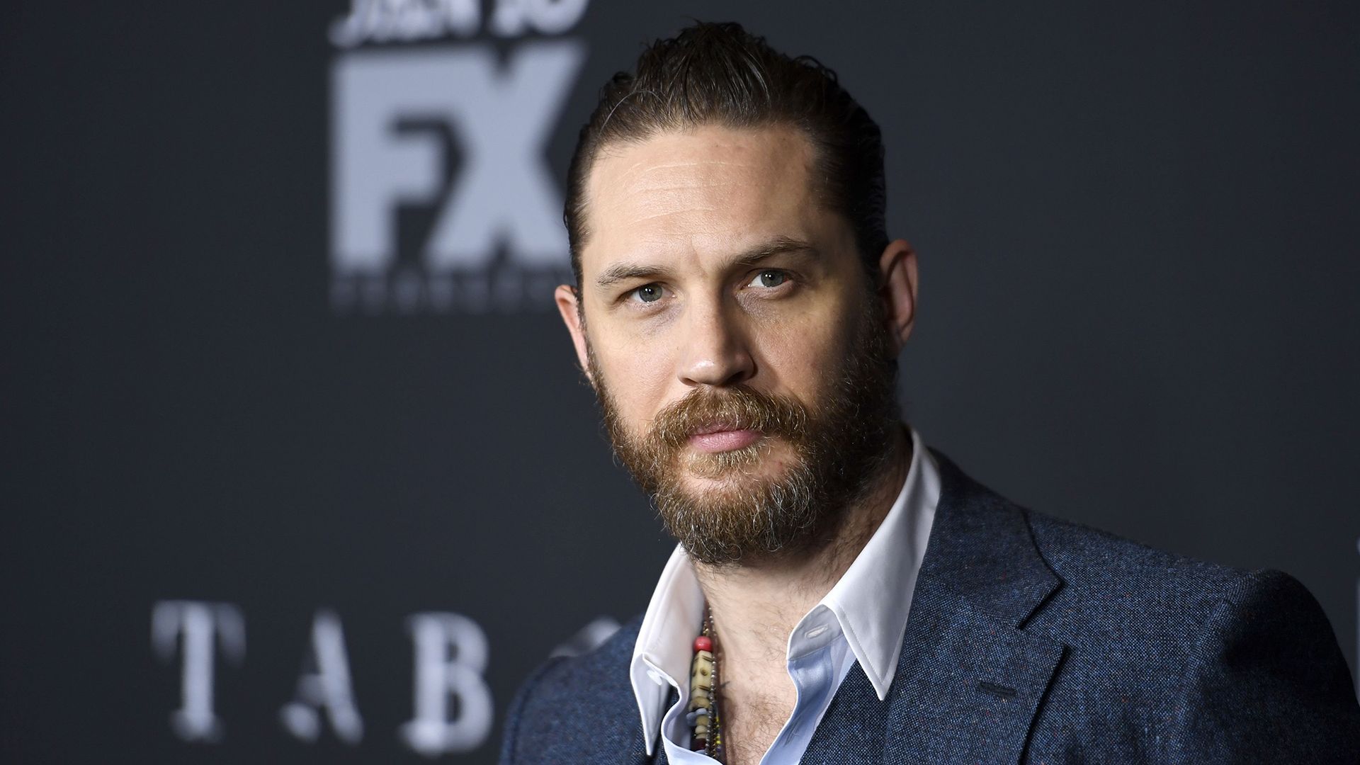 Actorul Tom Hardy – Bărbat Fecioară