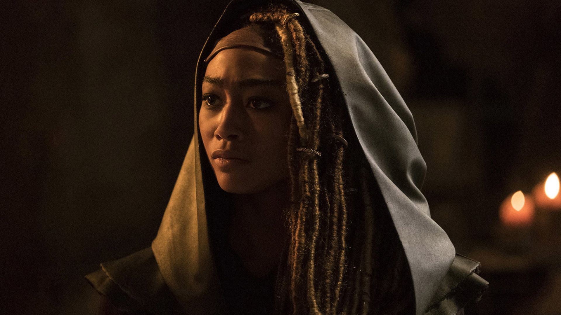 Tati Gabrielle în serialul 'The 100'