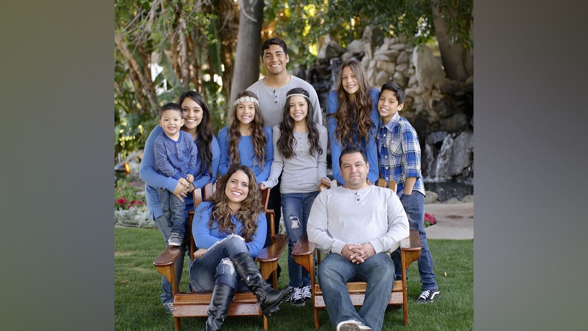 Jenna Ortega cu familia ei