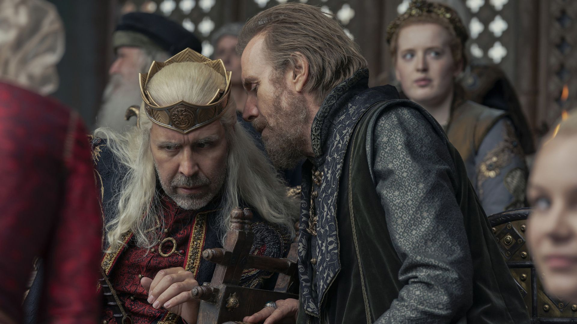Rhys Ifans și Paddy Considine
