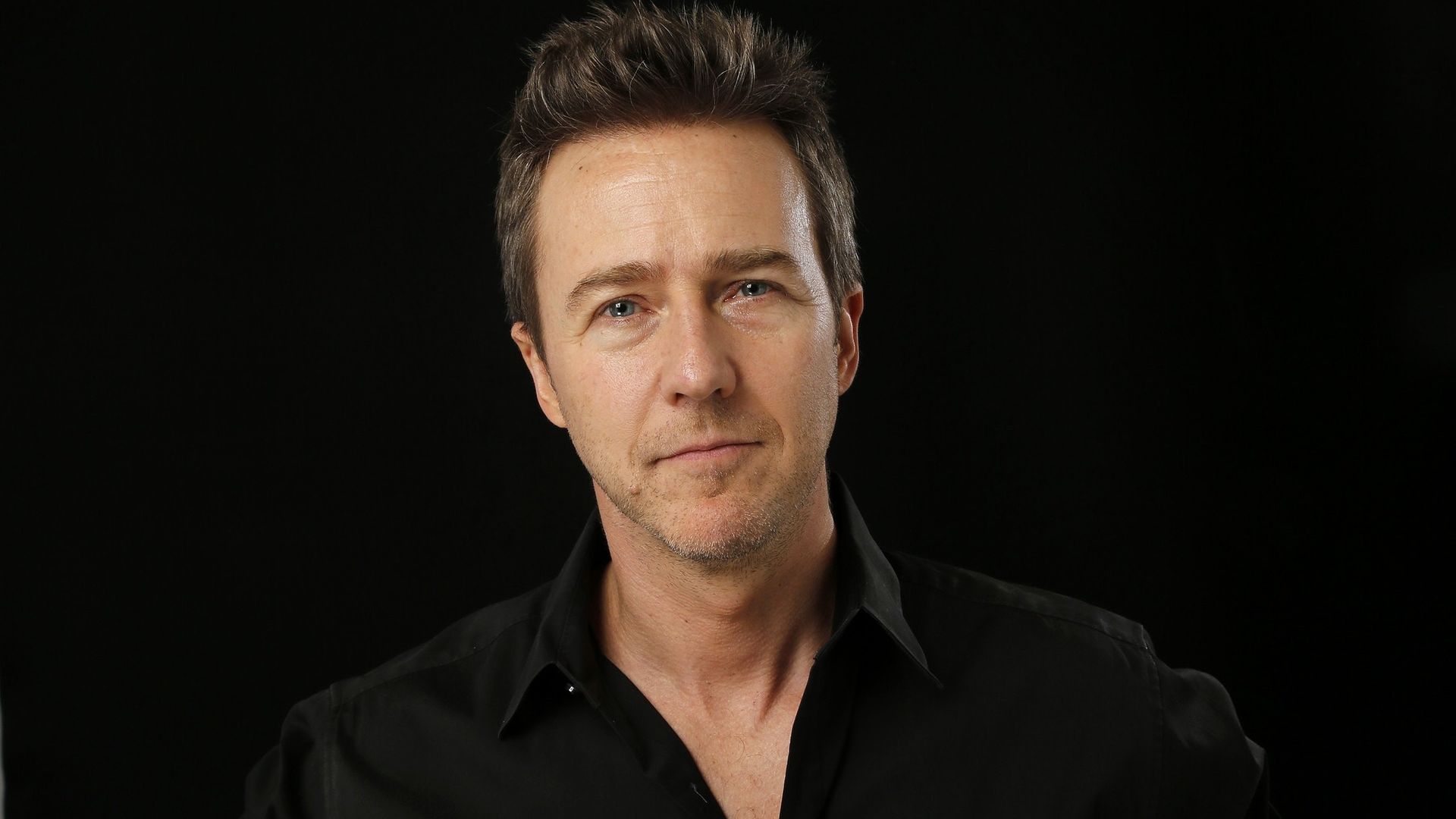 Edward Norton este Leu conform horoscopului său