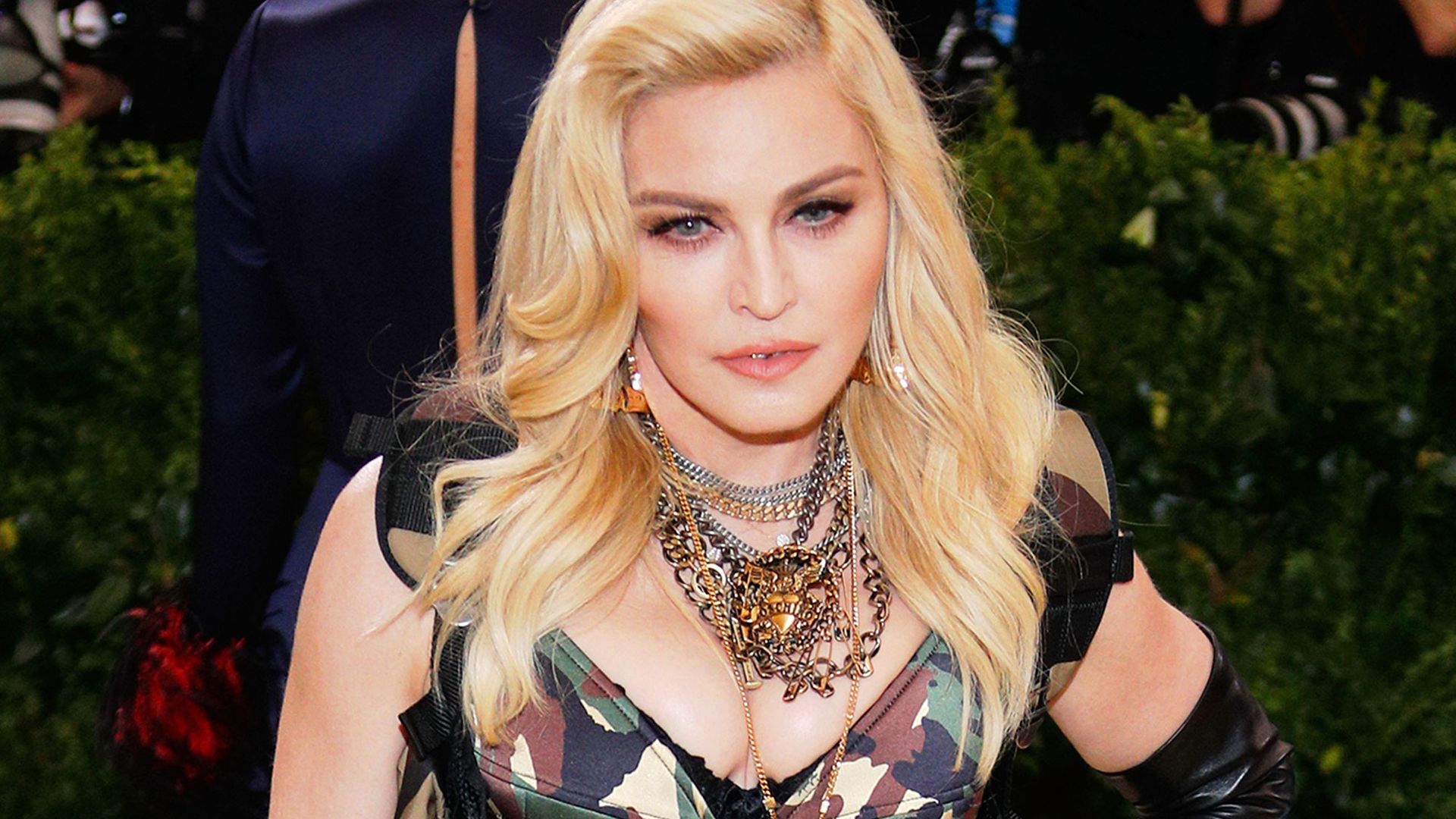 Madonna Strălucitoare Conform Horoscopului Leului