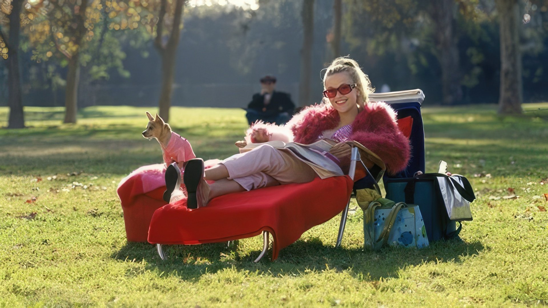 Reese Witherspoon în rolul glamuroasei avocate Elle Woods