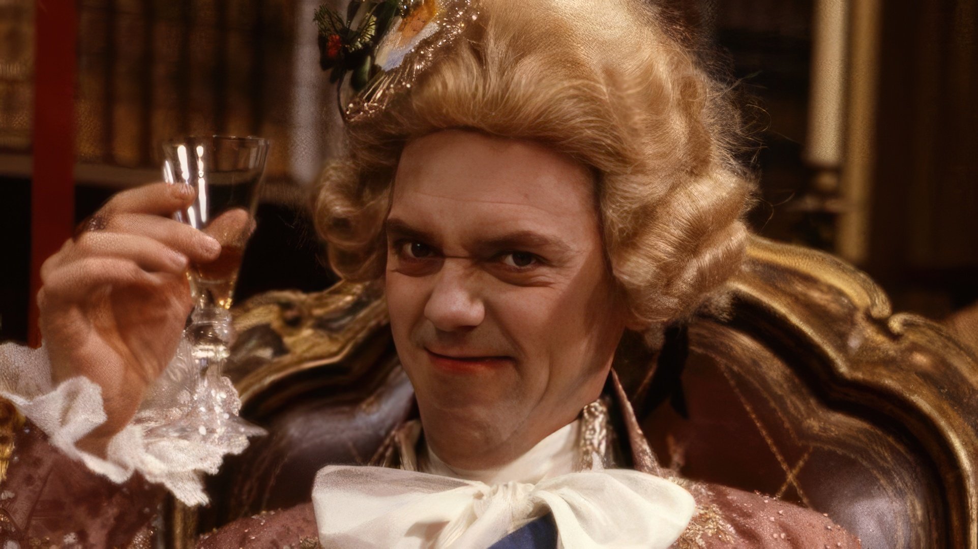 Hugh Laurie în serialul TV 'Blackadder'