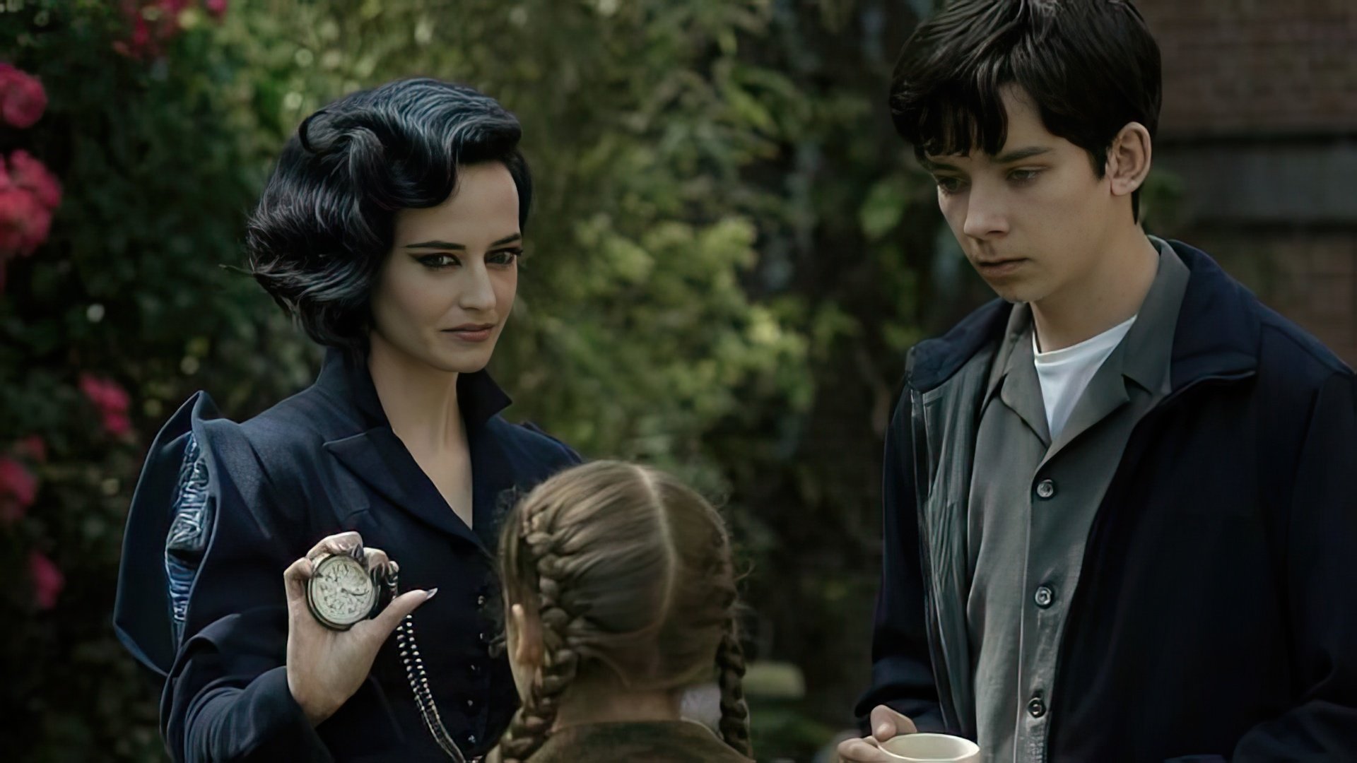 "Miss Peregrine's Home for Peculiar Children": Eva Green și Asa Butterfield