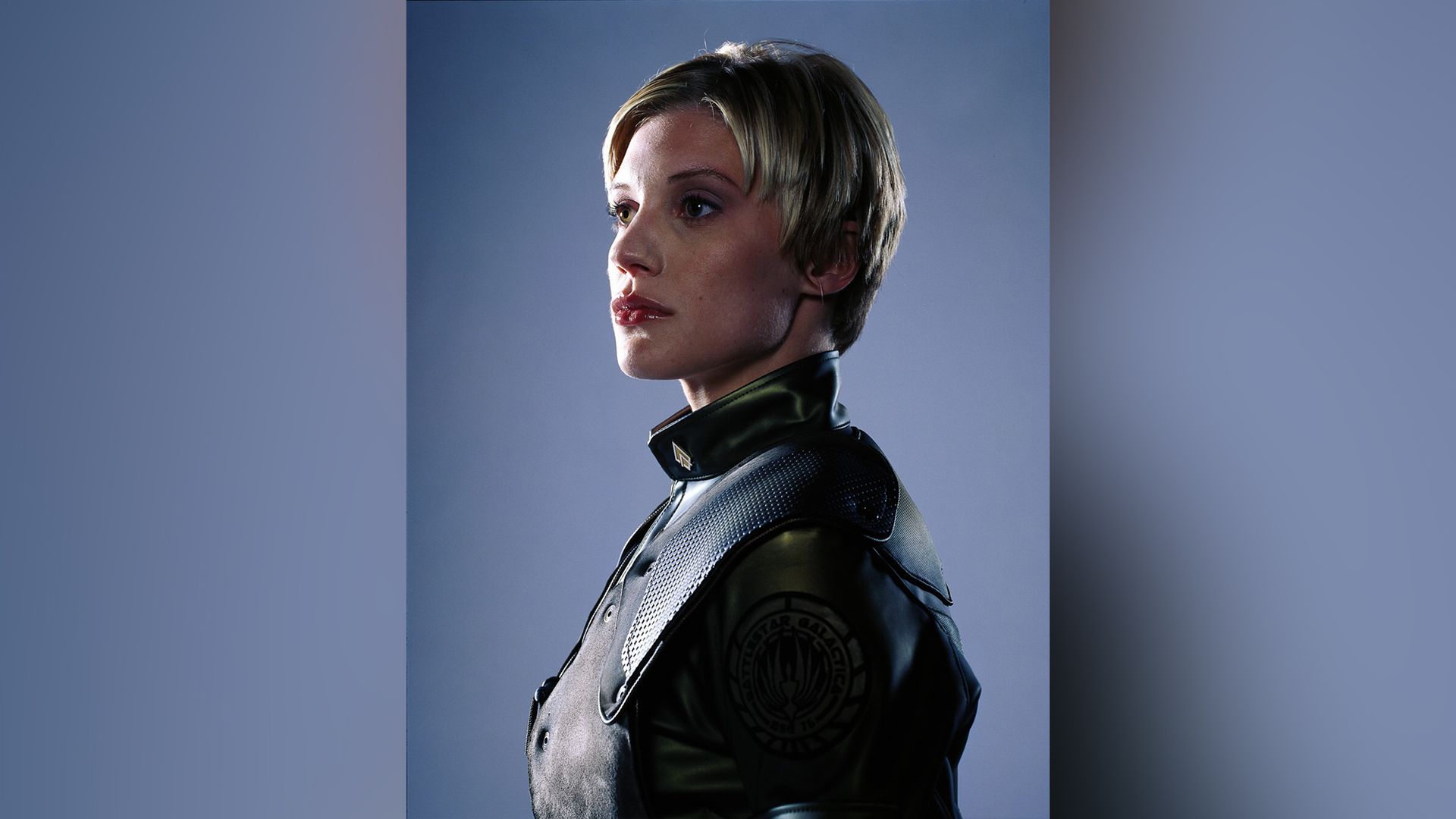 Katee Sackhoff ca locotenent Kara Starbuck Thrace