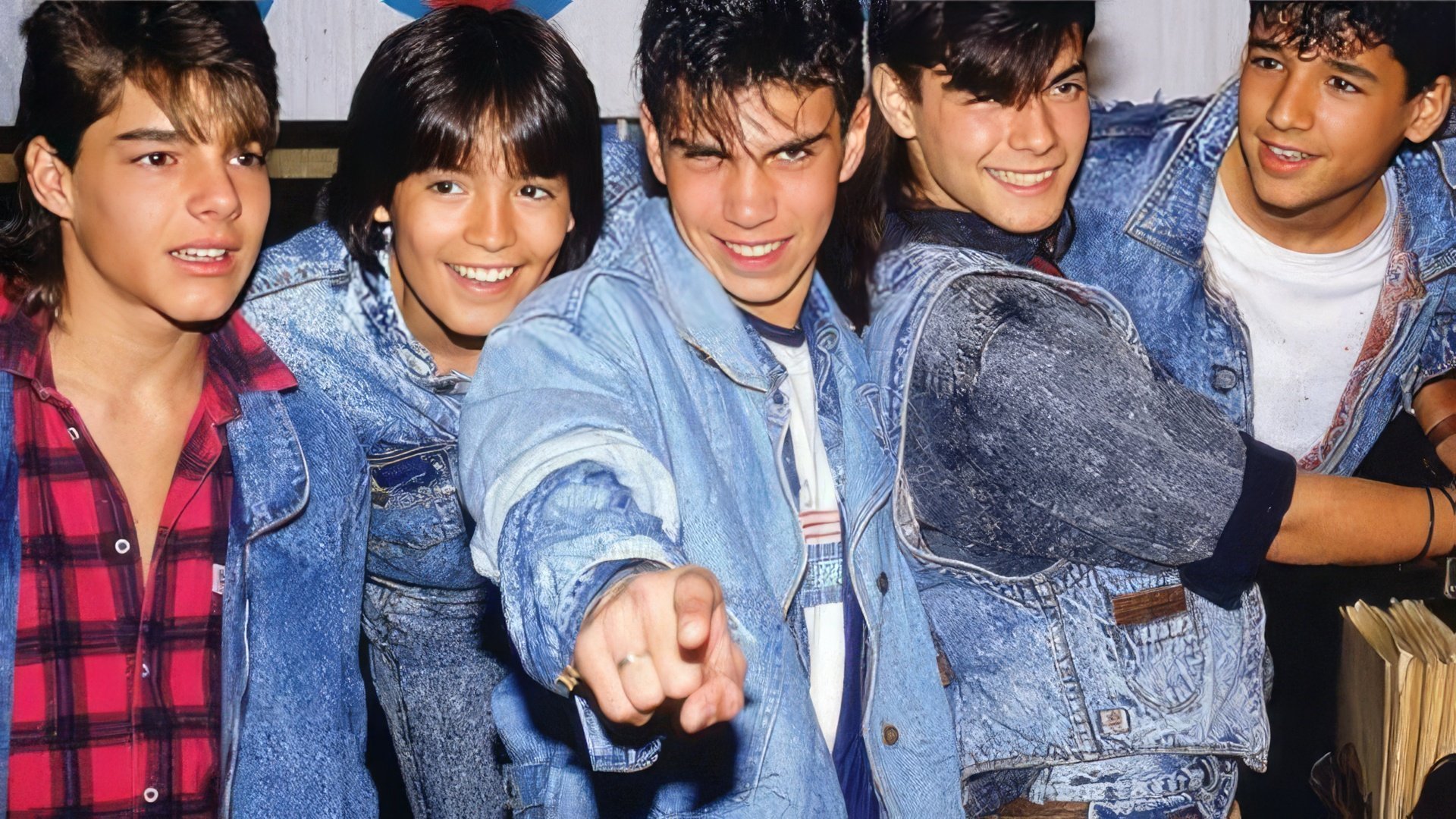 În 1989, Ricky Martin a părăsit Menudo