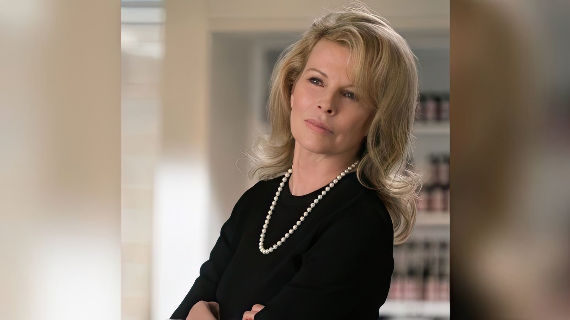 Kim Basinger în 'Fifty Shades Darker'