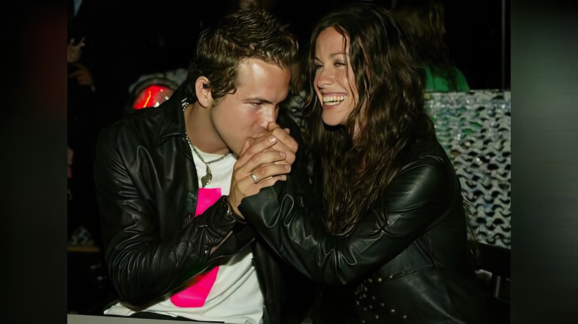 Ryan Reynolds s-a întâlnit cu Alanis Morissette
