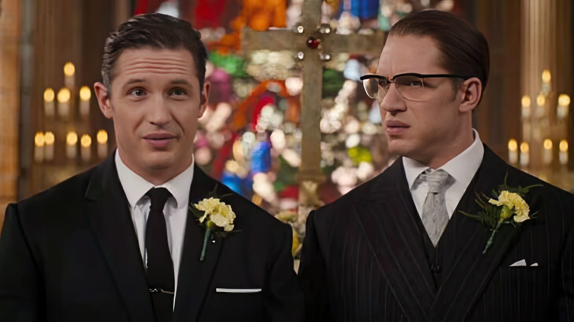 Tom Hardy în rolul fraților gemeni Kray