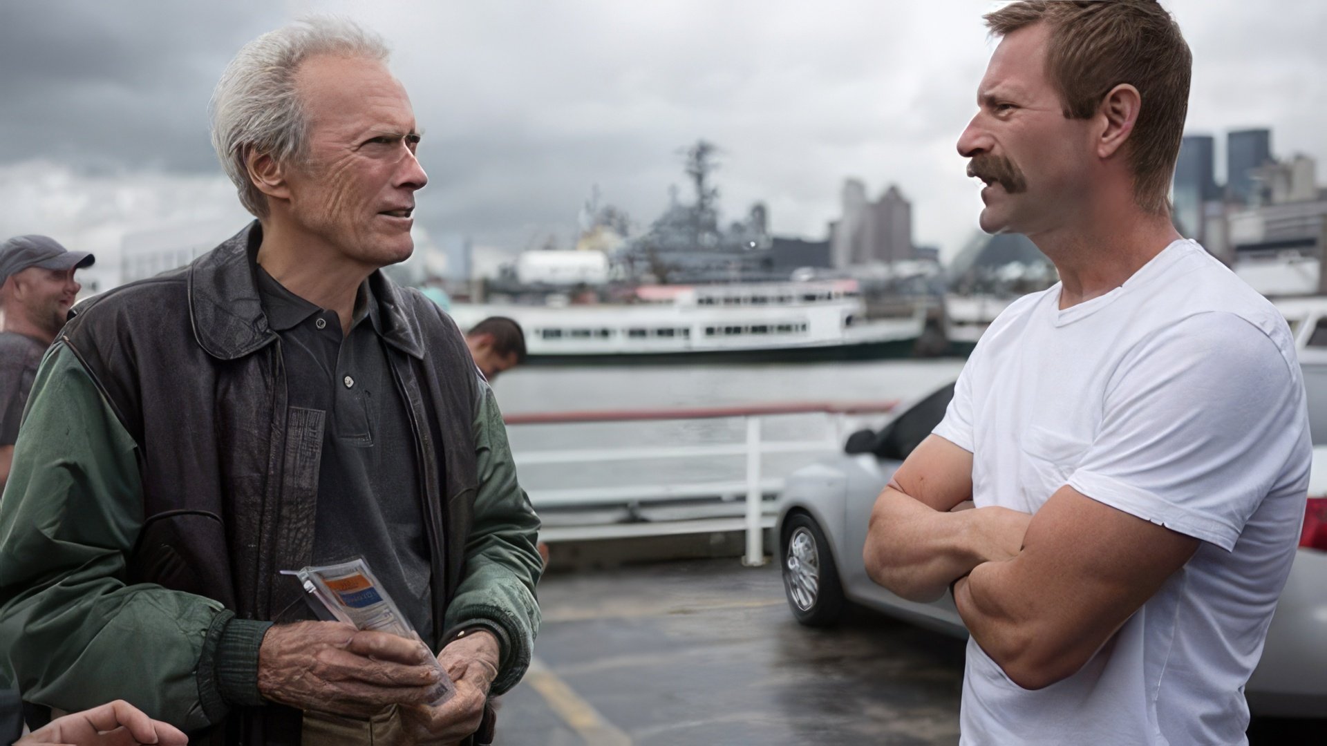 Clint Eastwood și Aaron Eckhart pe platoul de filmare al filmului Sully