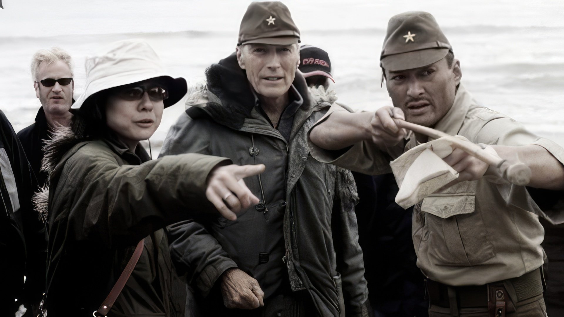 Clint Eastwood pe platoul de filmare al filmului Letters from Iwo Jima