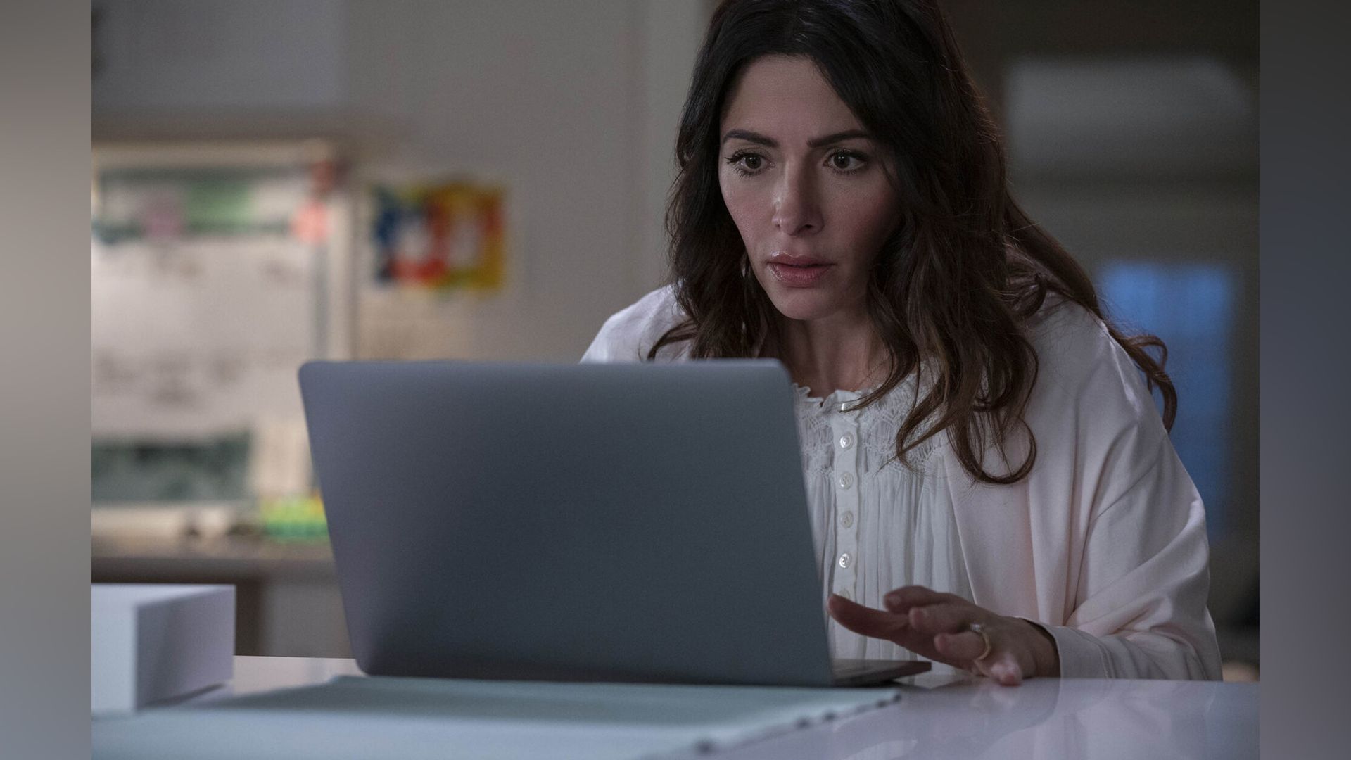 Sarah Shahi în Sex/Life