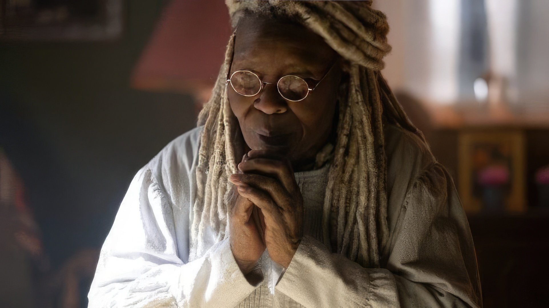 Whoopi Goldberg pe platoul de filmare al 'The Stand'