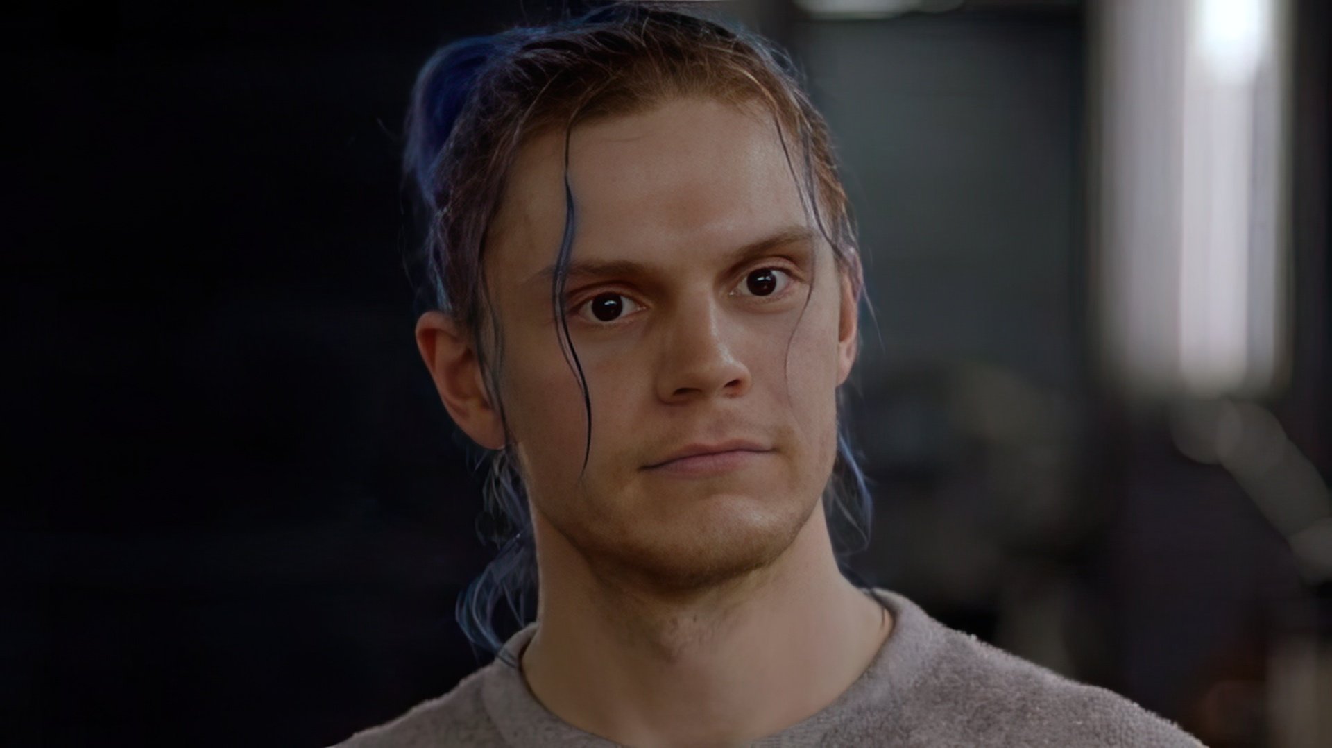 Evan Peters în al șaptelea sezon al 'AHS'