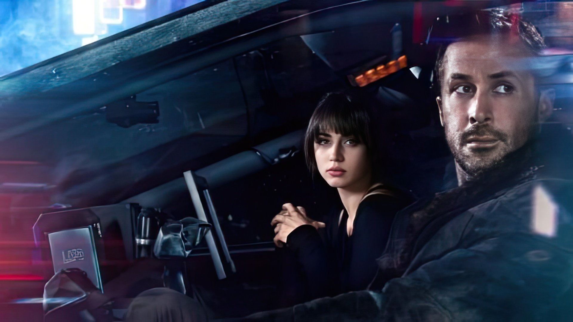 Ana de Armas și Ryan Gosling în Blade Runner 2049