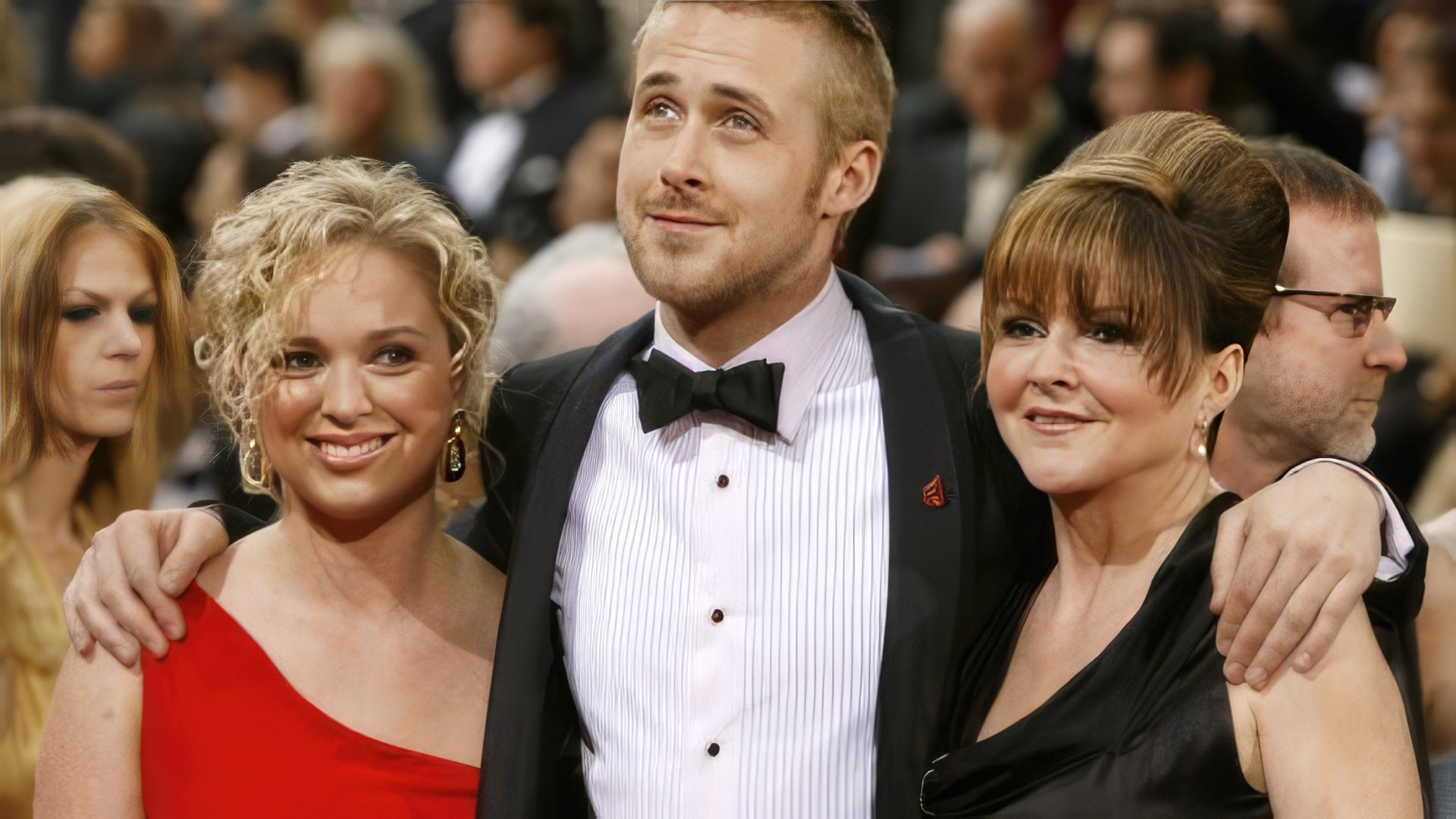 Ryan Gosling cu mama și sora lui – oamenii cei mai apropiați