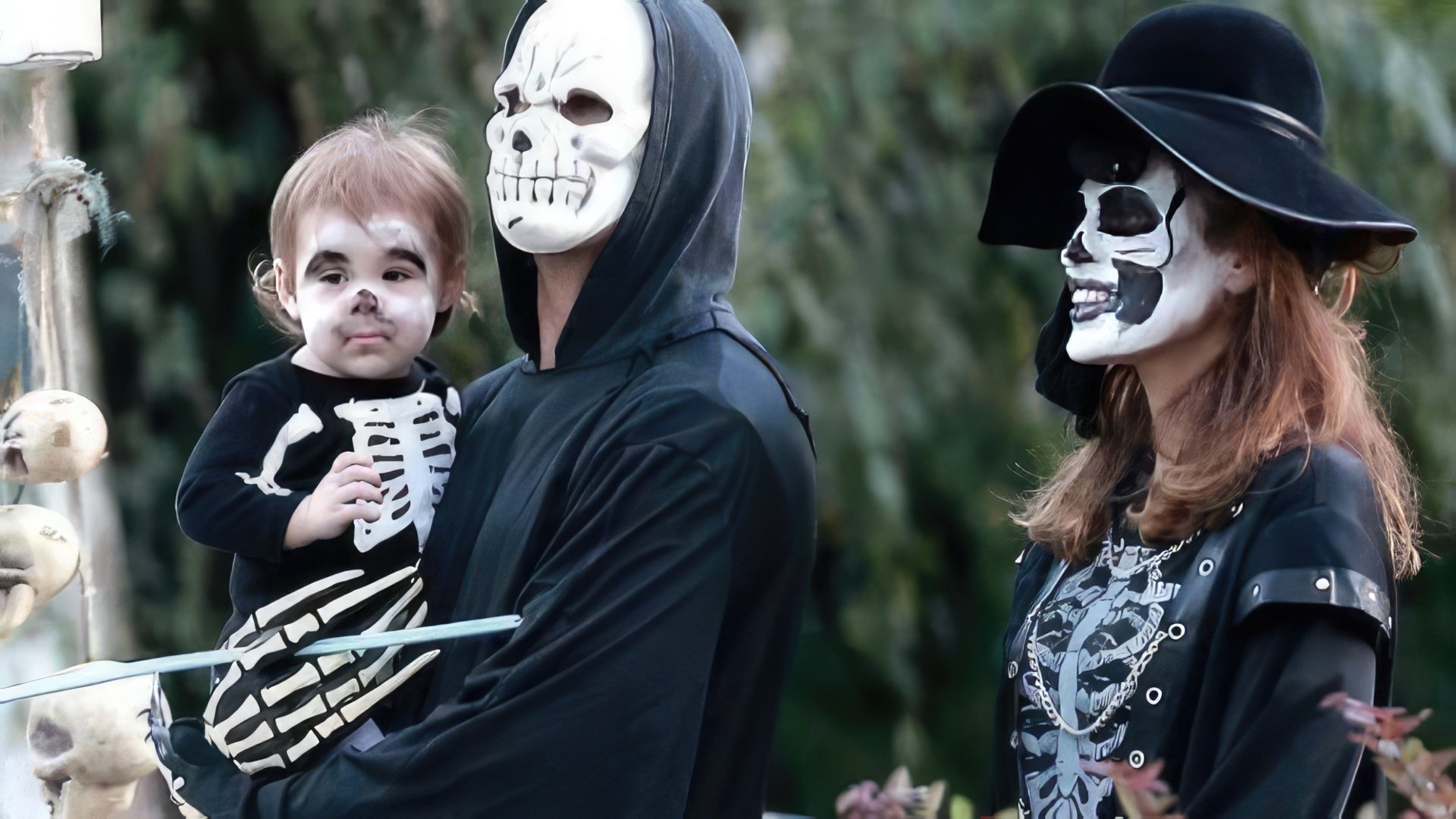 Familia Gosling sărbătorește Halloween