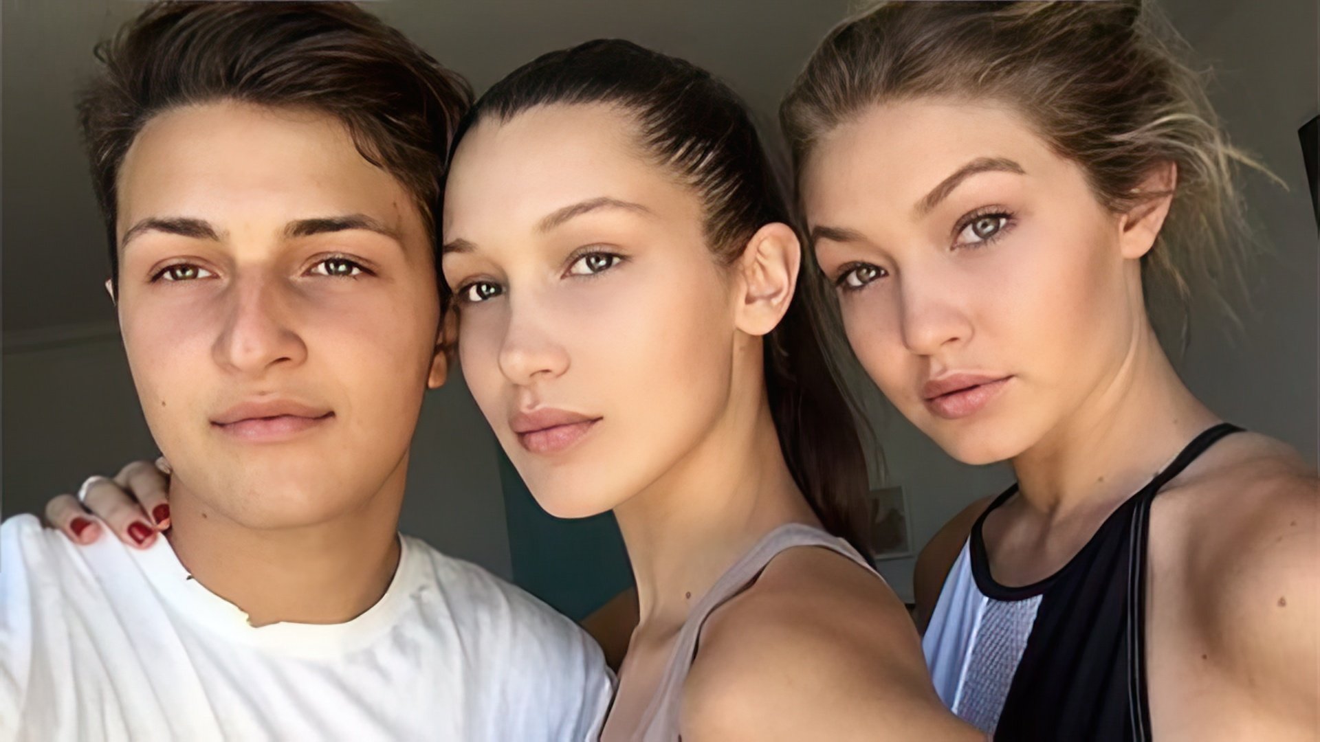 Bella Hadid cu sora și fratele ei