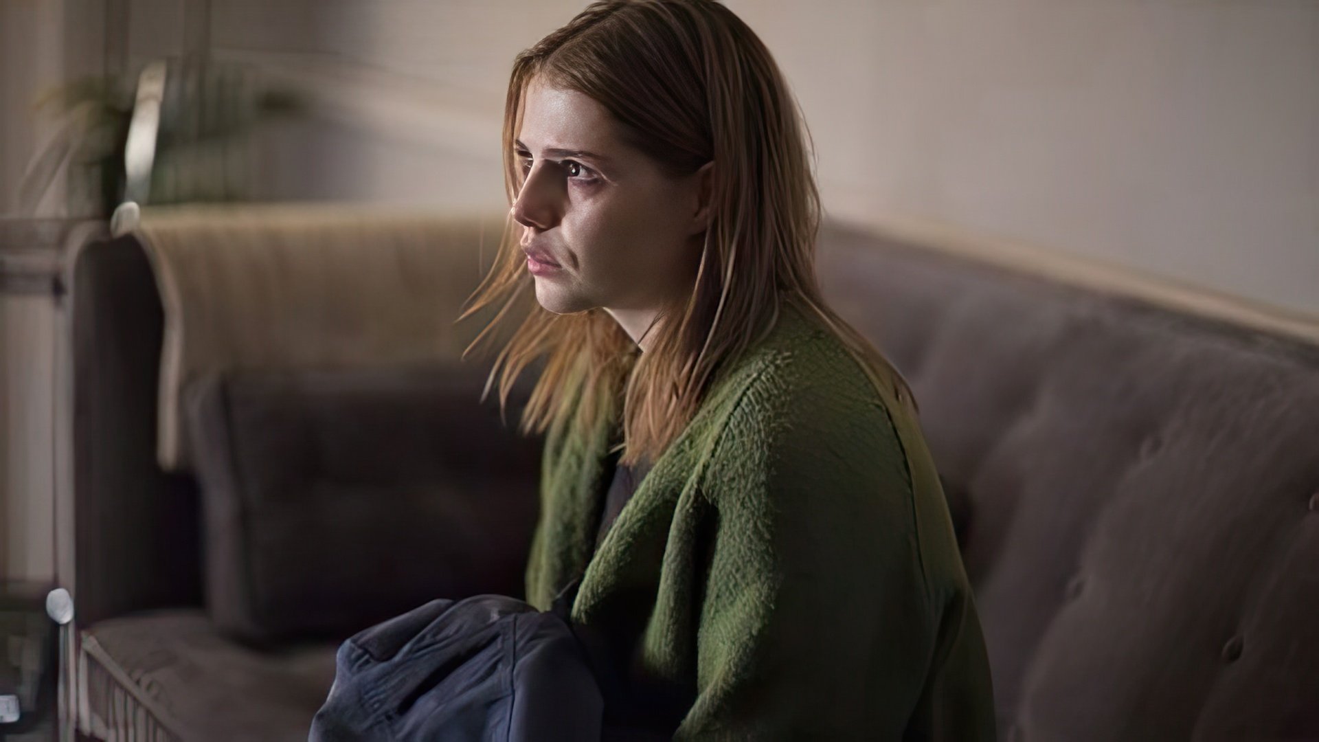 Lucy Boynton în Gypsy