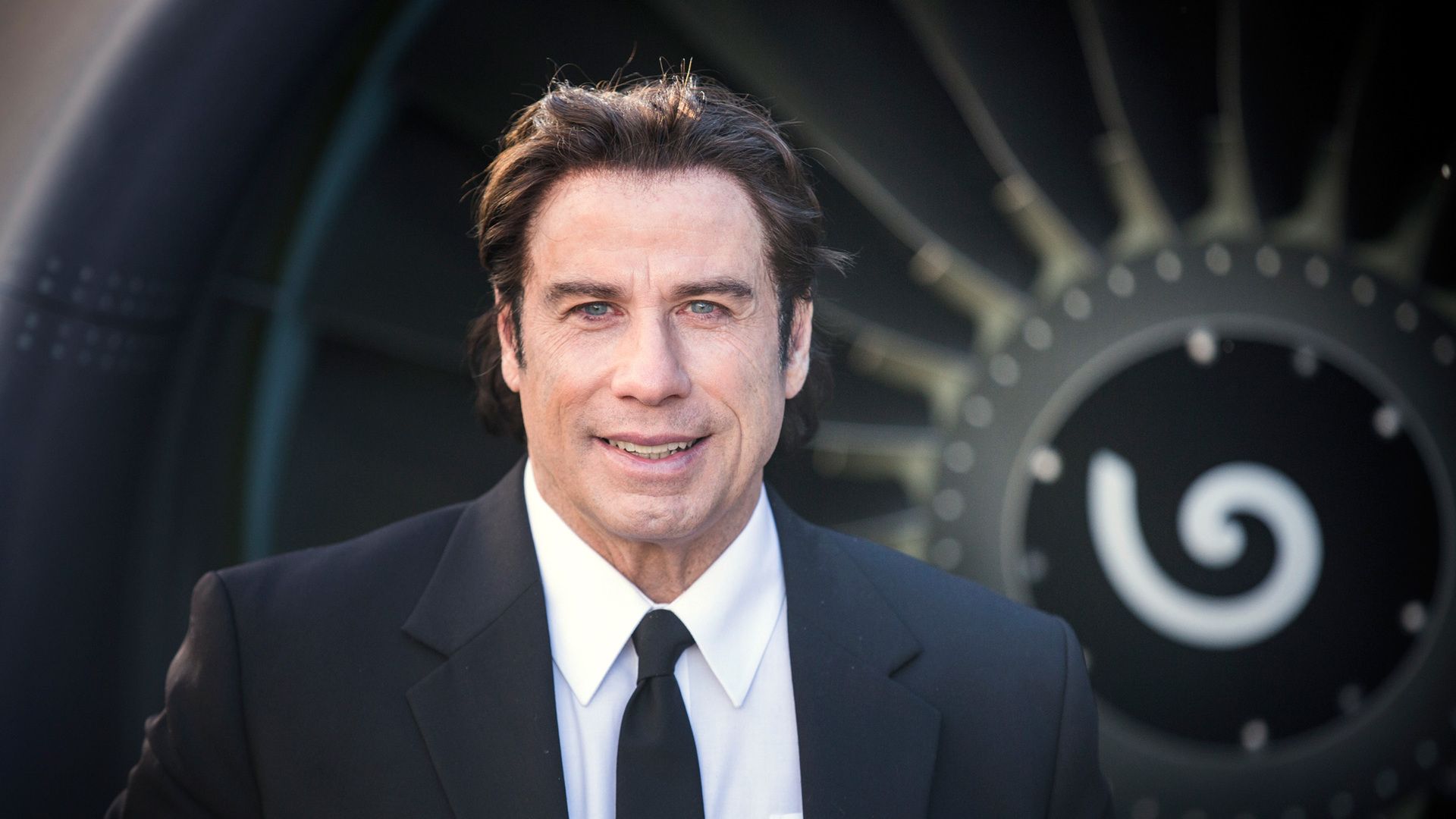 John Travolta este Vărsător după semnul zodiacal