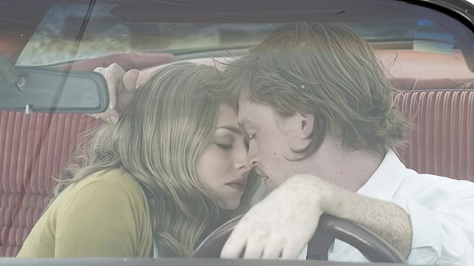 Amanda Seyfried și Caleb Landry Jones în Twin Peaks