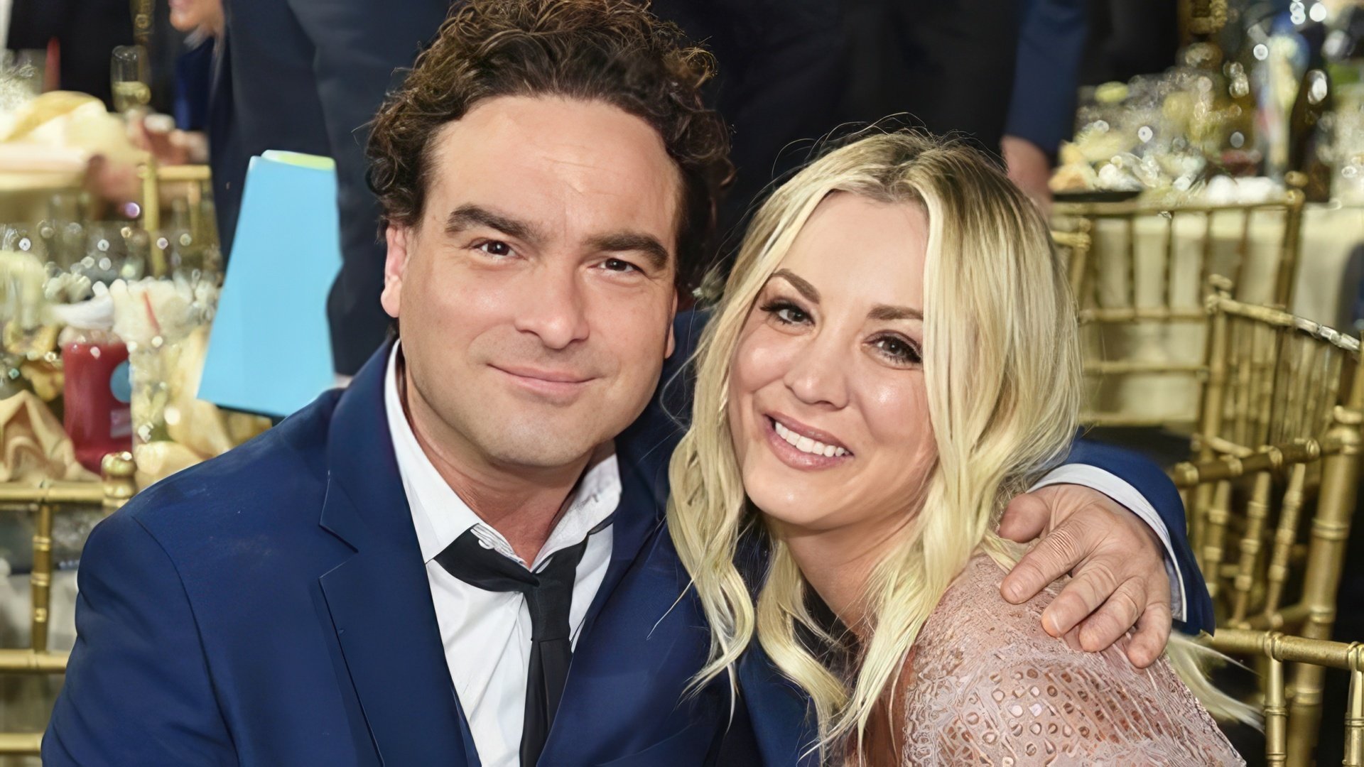 Johnny Galecki a avut o relație cu Kaley Cuoco, care a interpretat-o pe Penny