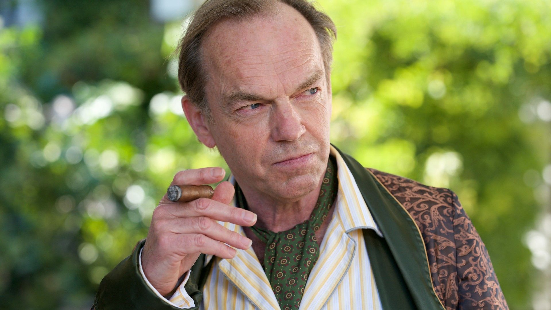 Hugo Weaving în Patrick Melrose