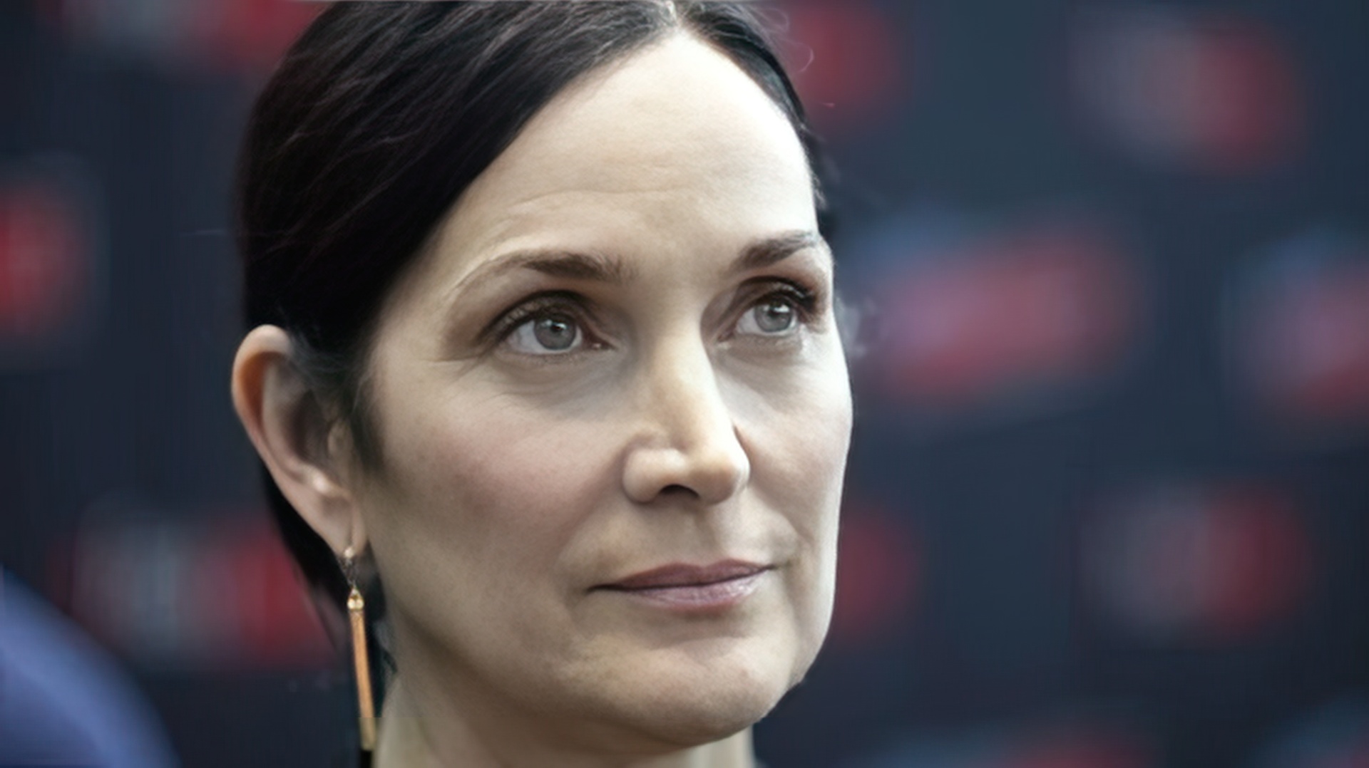 Carrie-Anne Moss Acum