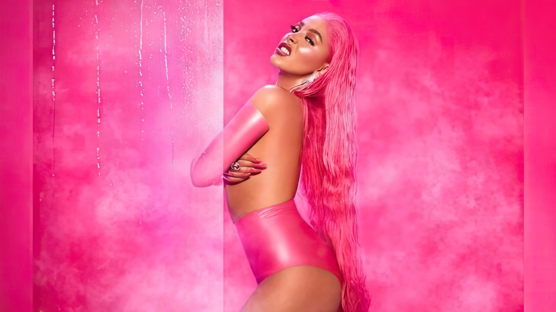 Doja Cat pe coperta albumului Hot Pink