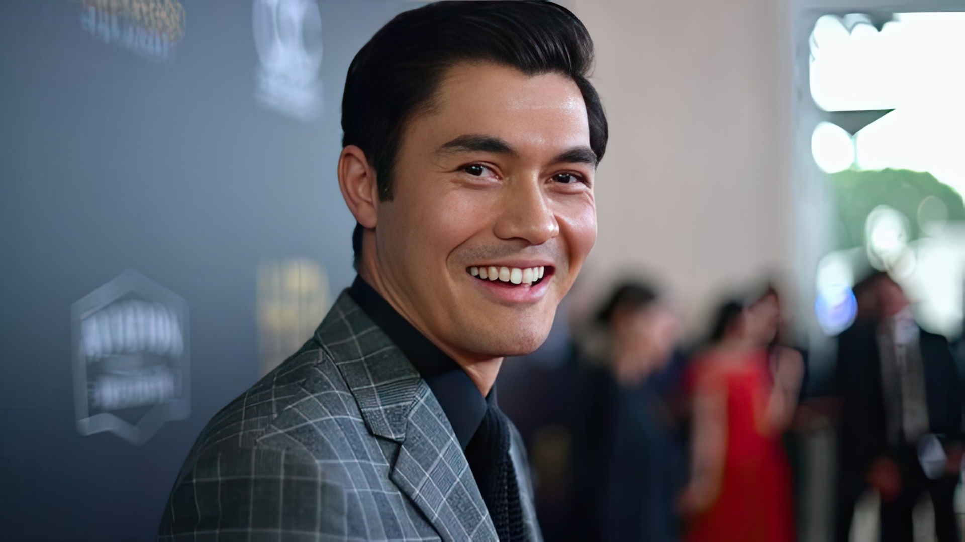 Henry Golding în fotografie