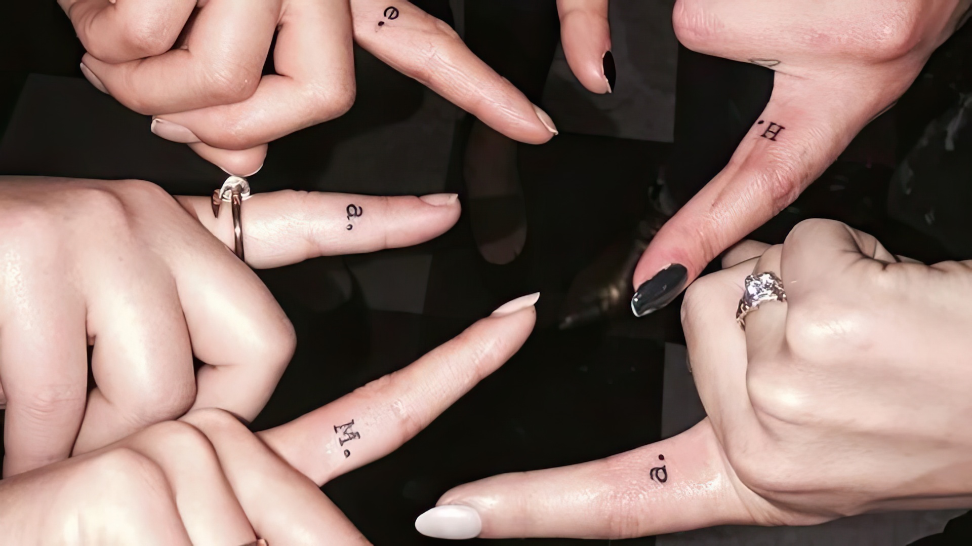 Tatuaje din 'Pretty Little Liars'