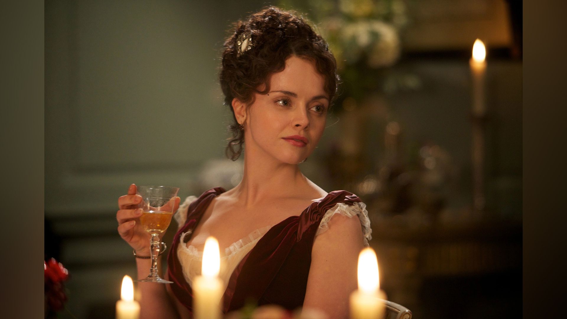 Christina Ricci în filmul `Bel Ami`