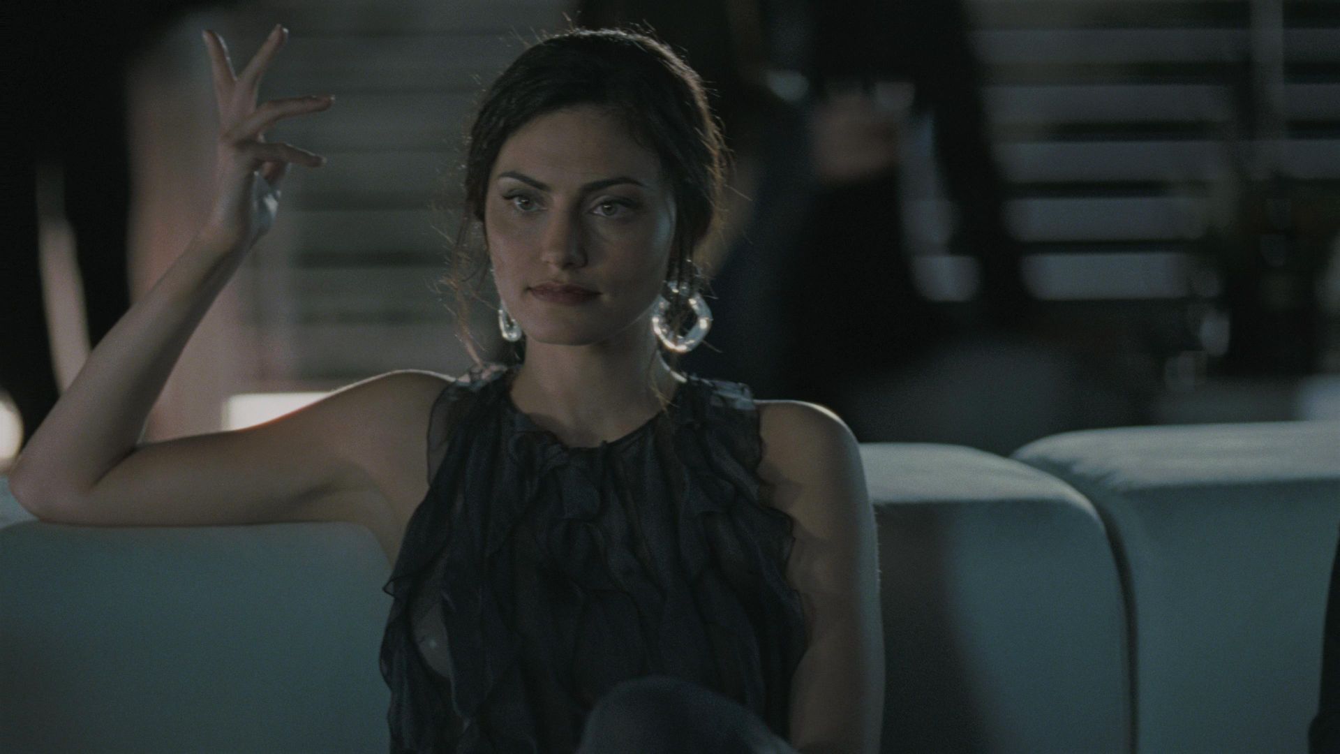 Phoebe Tonkin în serialul 'Westworld'