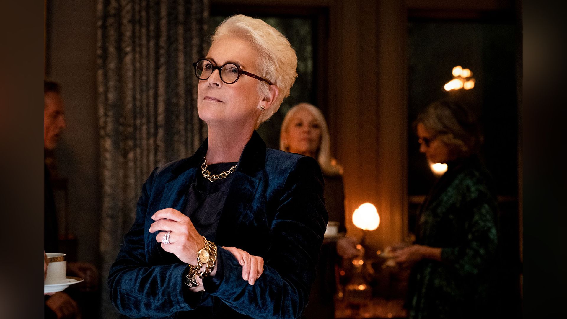 Jamie Lee Curtis în filmul 'Knives Out'