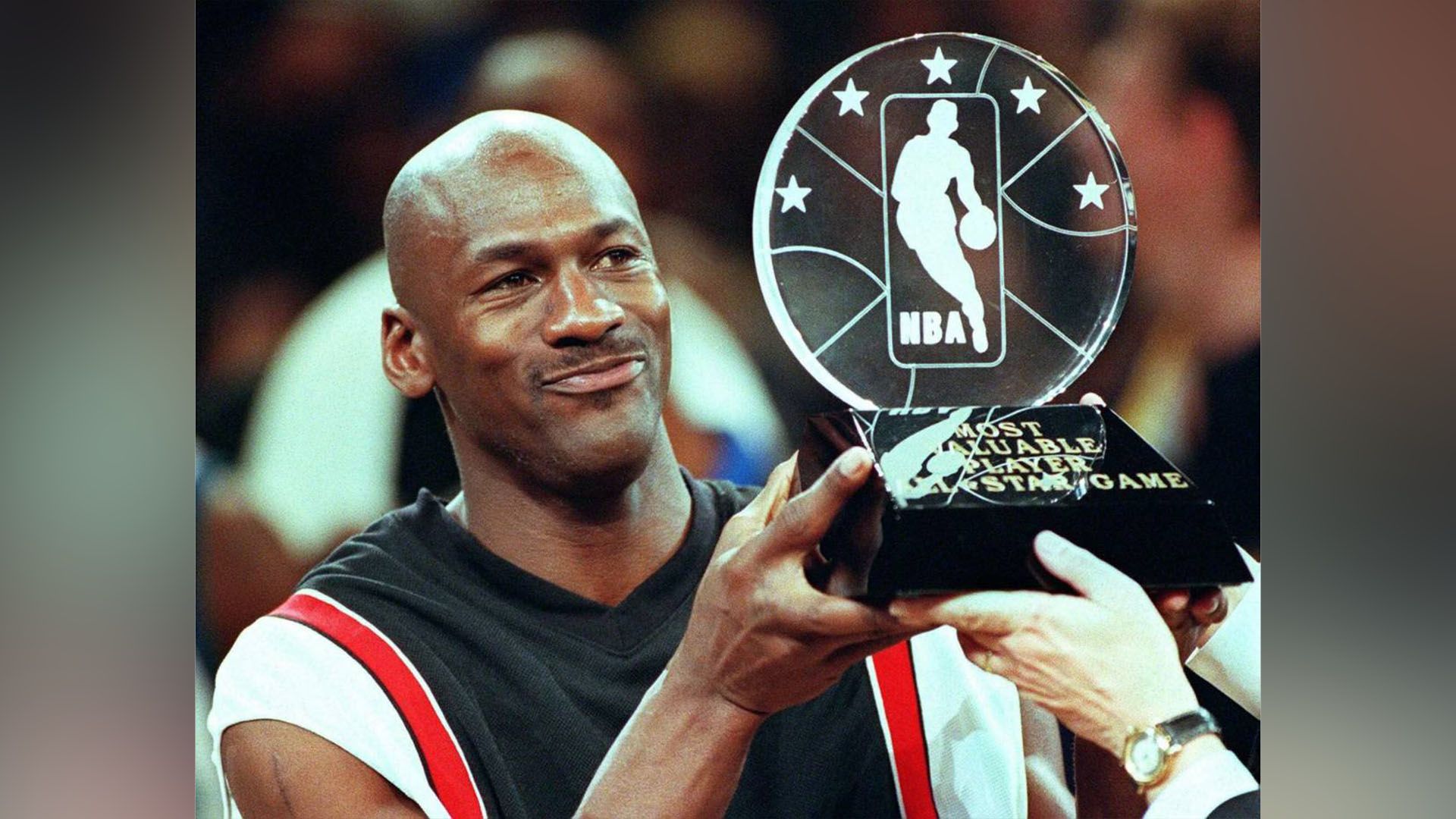 Baschetbalistul Michael Jordan este un bărbat Vărsător