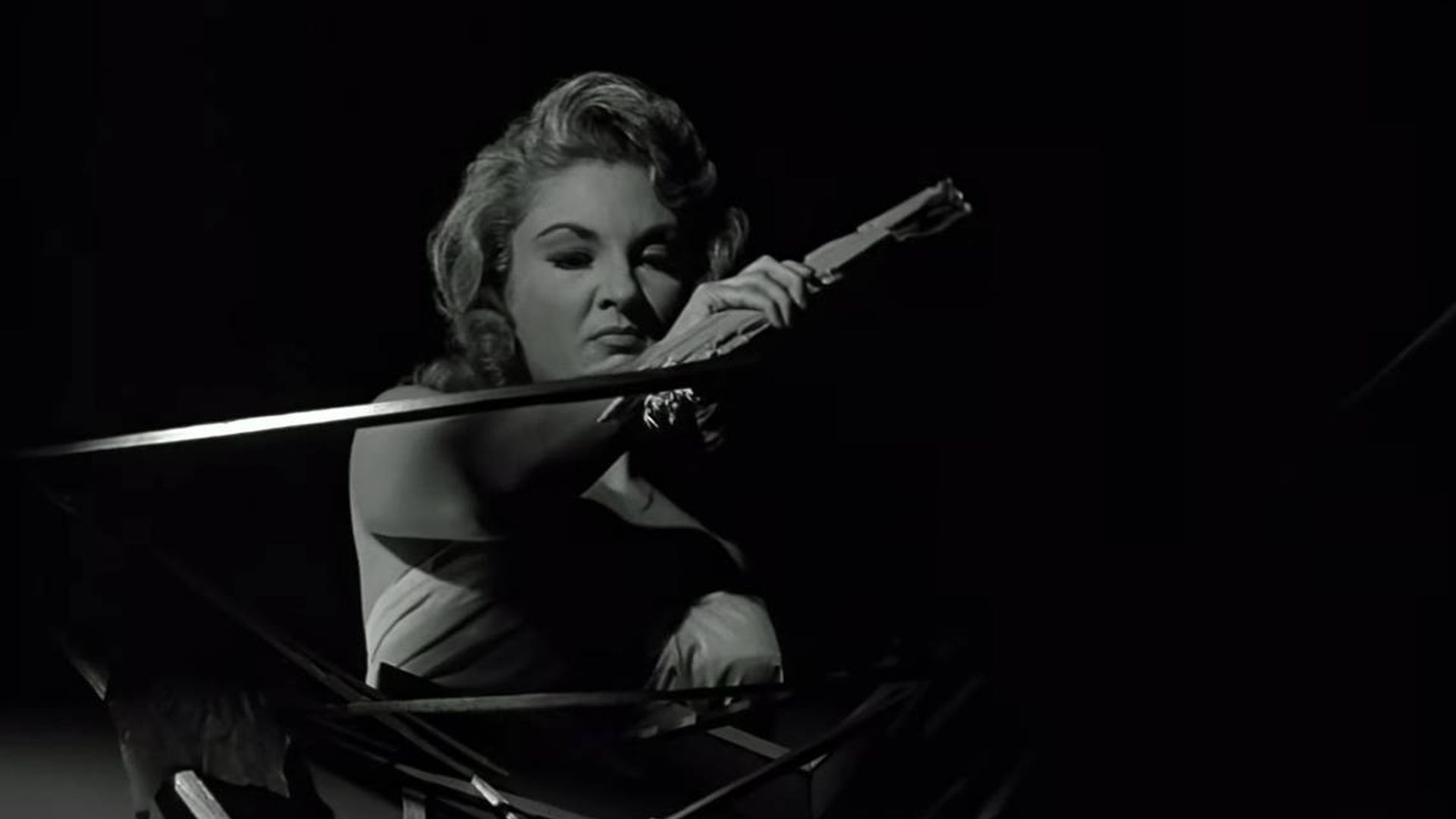 Cadru din filmul Attack of the 50 Foot Woman