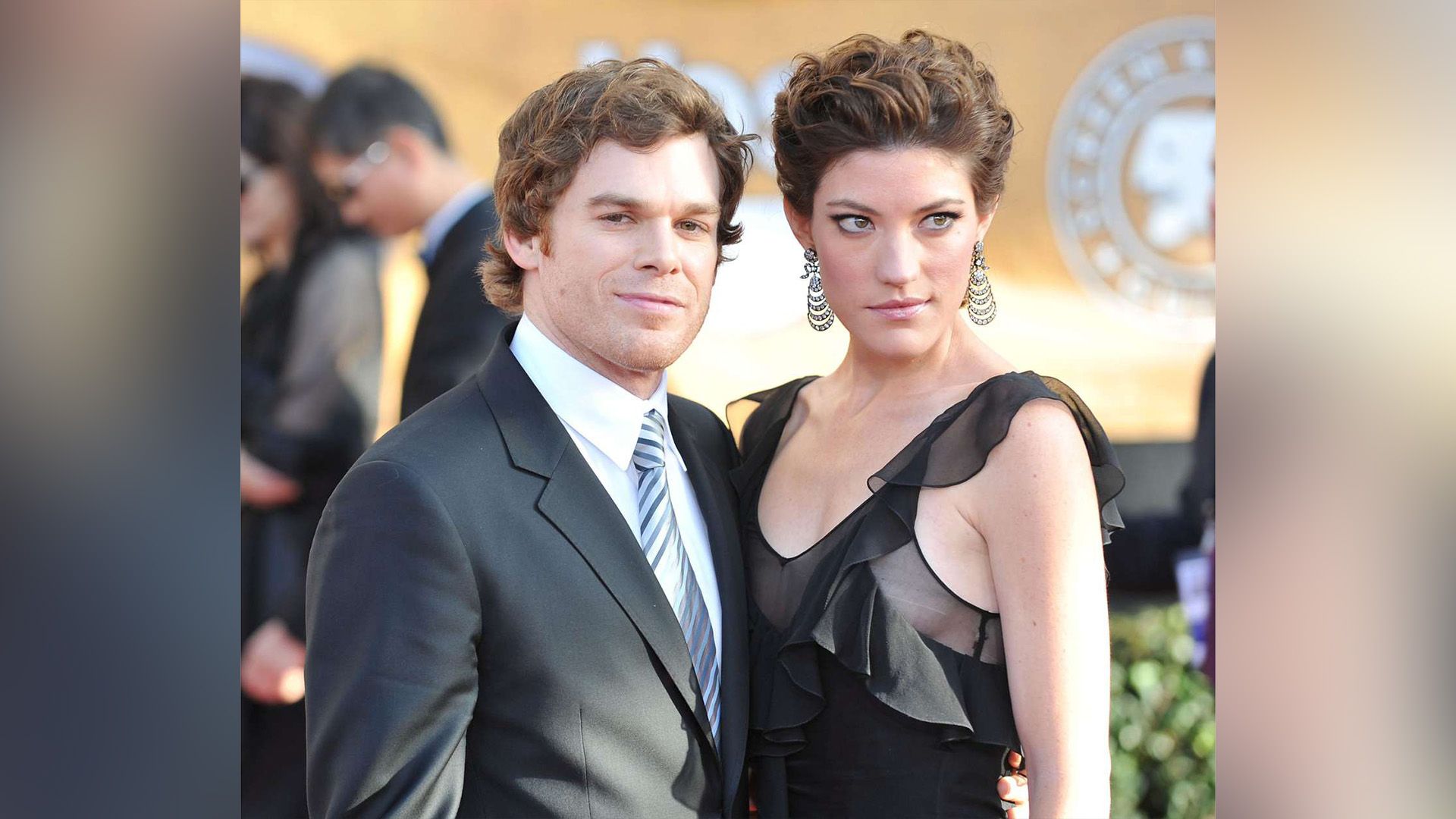 Michael C. Hall și Jennifer Carpenter pozează la un eveniment social