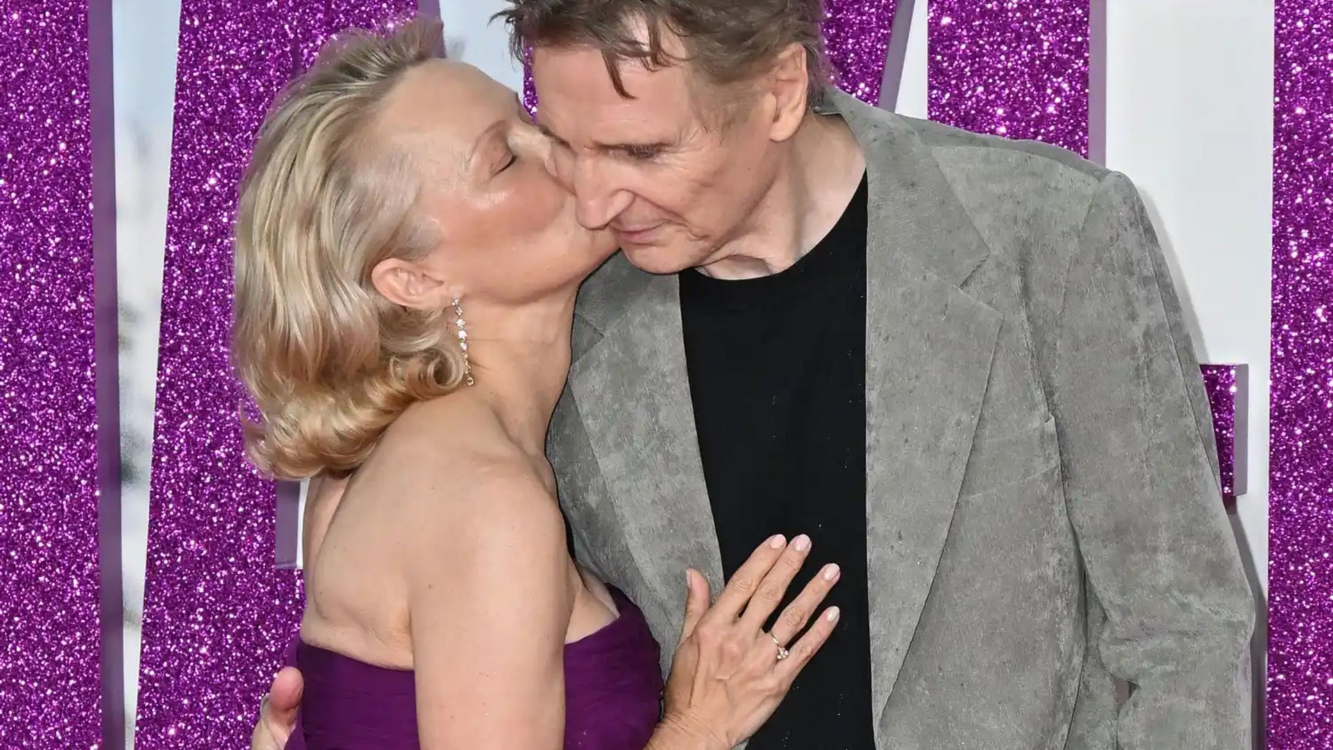 Pamela Anderson și Liam Neeson se comportă tandru pe covorul roșu de la The Naked Gun