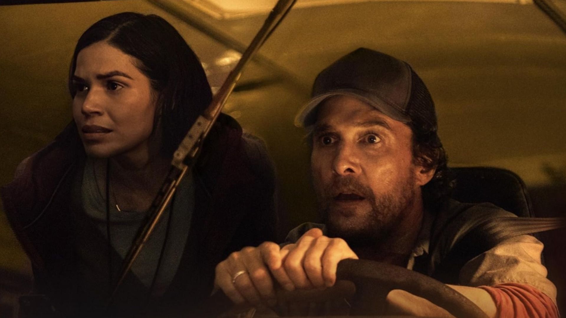 "Cinema captivant": Vei fi electrizat de noul thriller cu Matthew McConaughey "The Lost Bus"