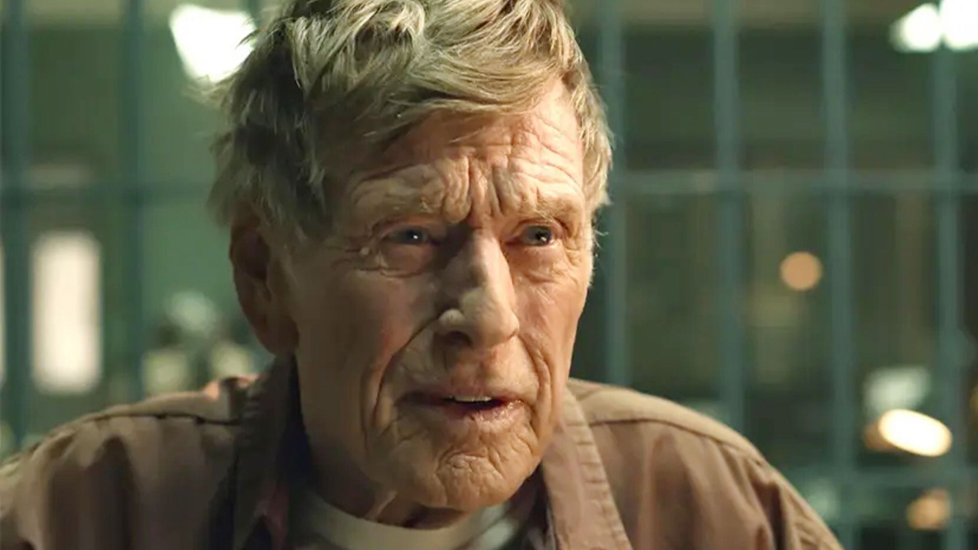 Robert Redford la maturitate, prim-plan cu fața sa, cadru din film