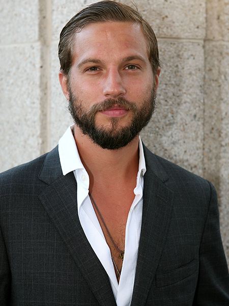 Fotografia Logan Marshall-Green 4